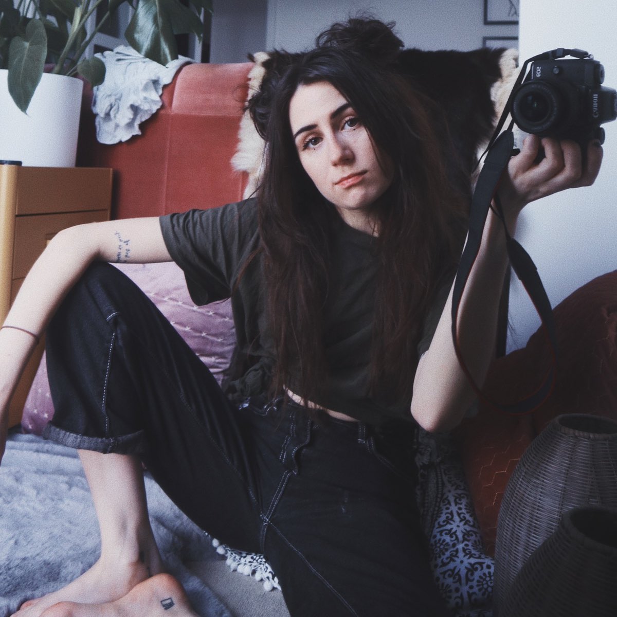 Promotional image of dodie