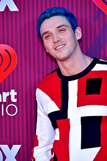 Publicity image of Lauv